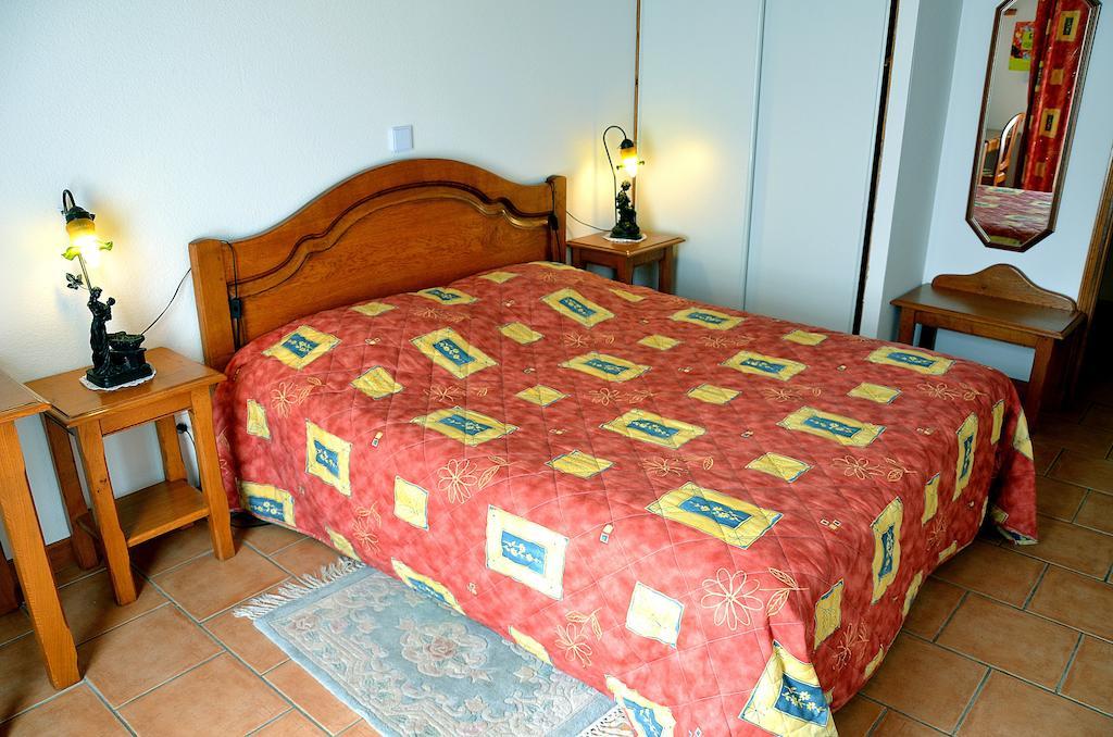 Auberge Bourbonnaise Lurcy-Levis Номер фото