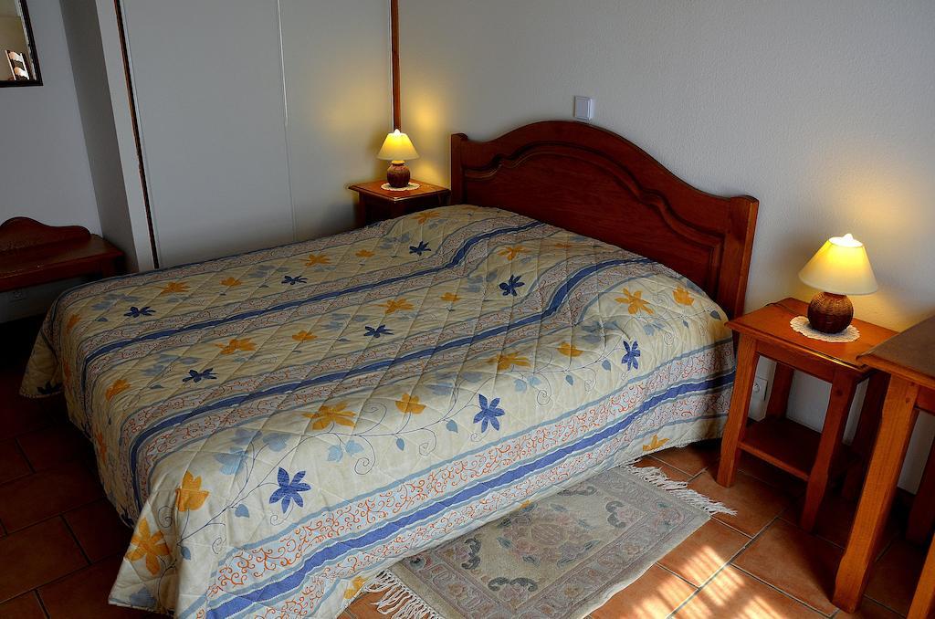 Auberge Bourbonnaise Lurcy-Levis Номер фото