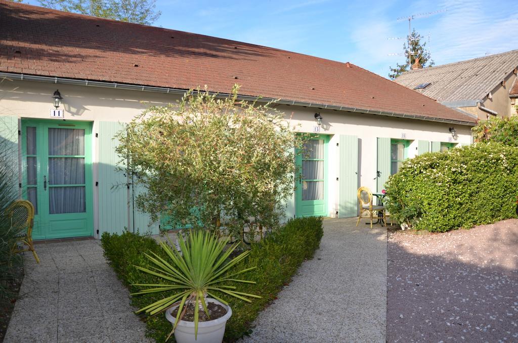 Auberge Bourbonnaise Lurcy-Levis Екстер'єр фото
