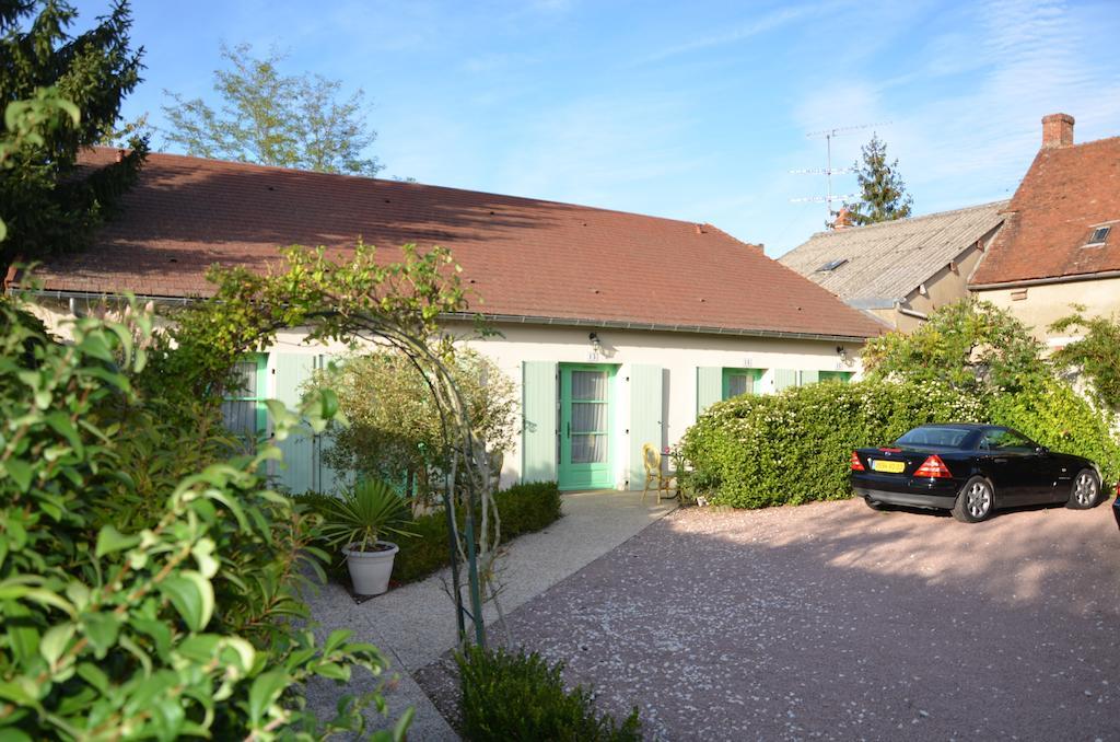 Auberge Bourbonnaise Lurcy-Levis Екстер'єр фото